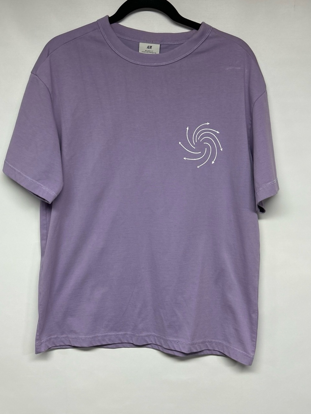 H&M Kids Lilac Short Sleeve Tee with White Swirl Graphic